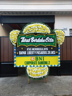 Papan Bunga Duka di Sambilawang