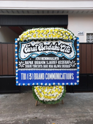Papan Bunga Duka di Sambilawang